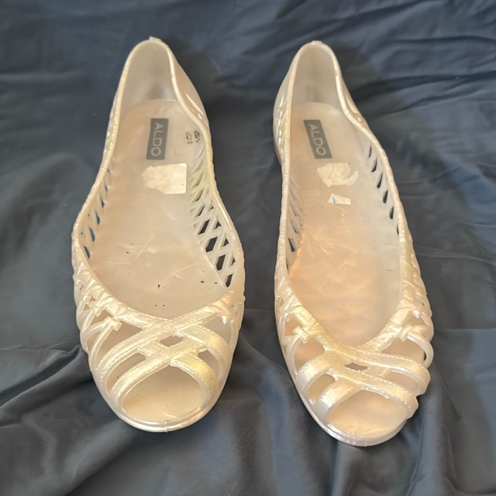 Aldo size 9 open Toed jelly shoes